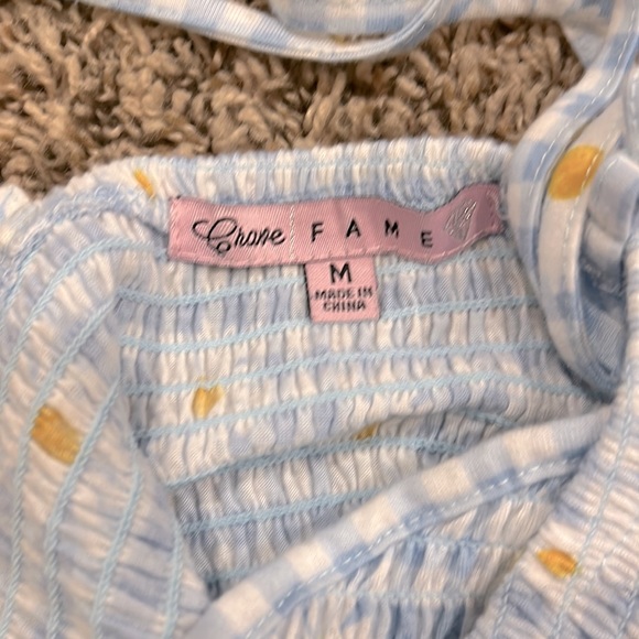 HOLLISTER Tops - Picture 7 of 7